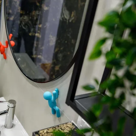 Varos Serenity 1 Σπλιτ